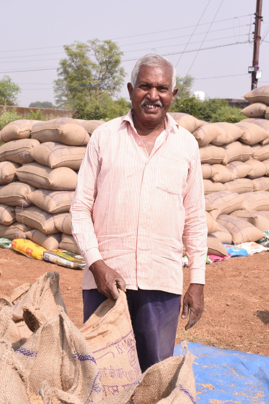 किसान नेतराम ने धान खरीदी केन्द्र मनकी में बेचा 60 क्विंटल धान