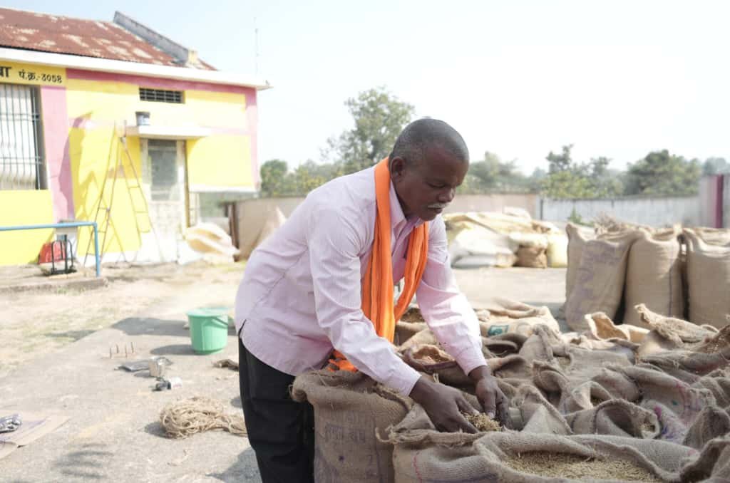मेहनत की कमाई लेकर उत्साह से उपार्जन केंद्र पहुँचे फूल सिंह, सही मूल्य और सुव्यवस्थित खरीदी से बढ़ा परिवार की समृद्धि का भरोसा’