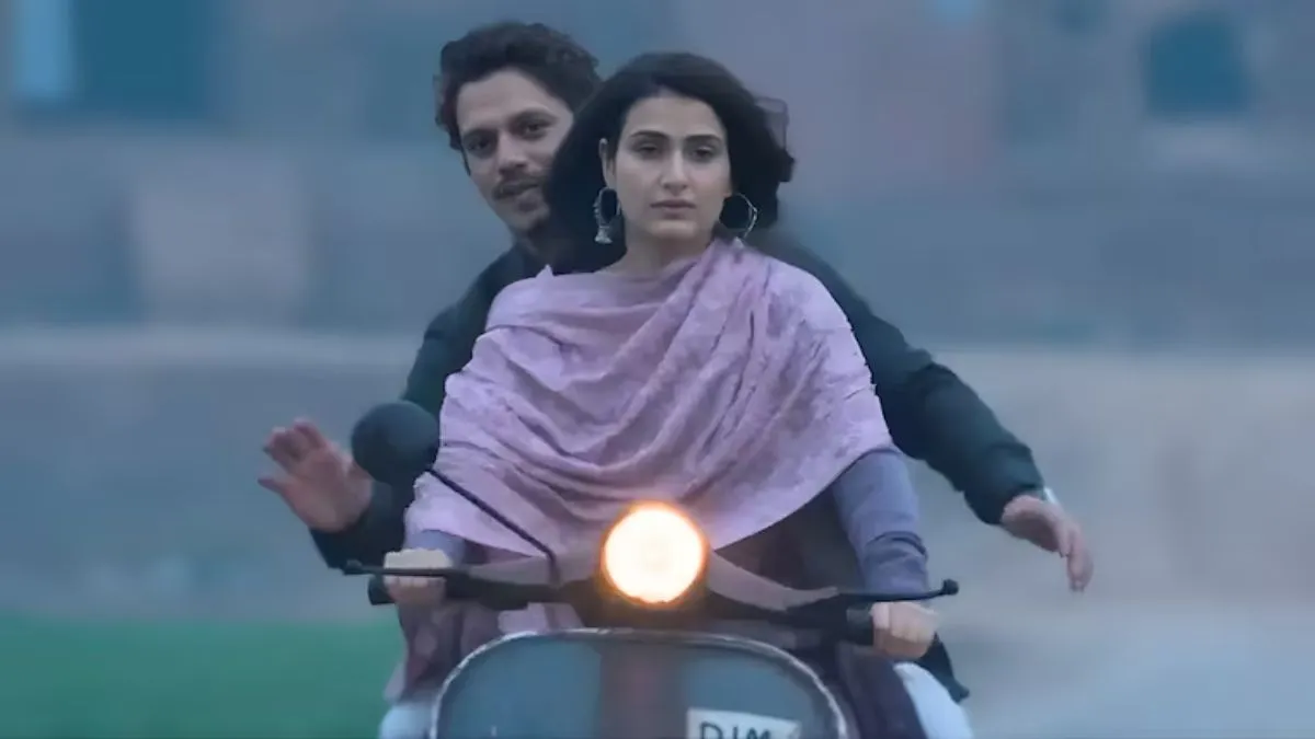 Gustaakh Ishq X Review: सनकी आशिक नहीं… ठंडी हवा के झोंके जैसी विजय-फातिमा की ‘गुस्ताख इश्क’, पढ़ें रिव्यू