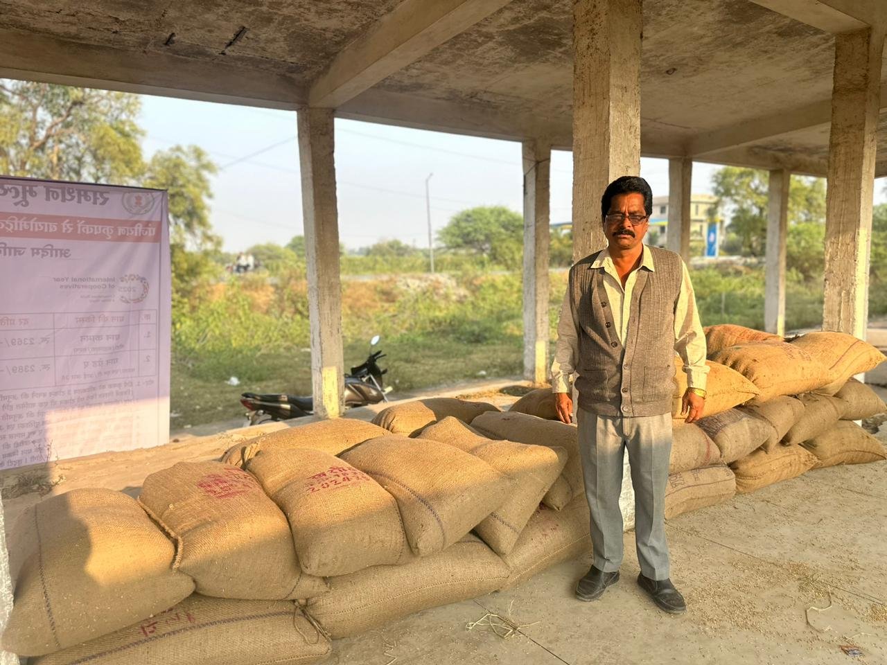 रायगढ़ में 30 प्रकरणों में एक करोड़ रुपए से अधिक मूल्य के 3,266 क्विंटल अवैध धान किया गया जब्त