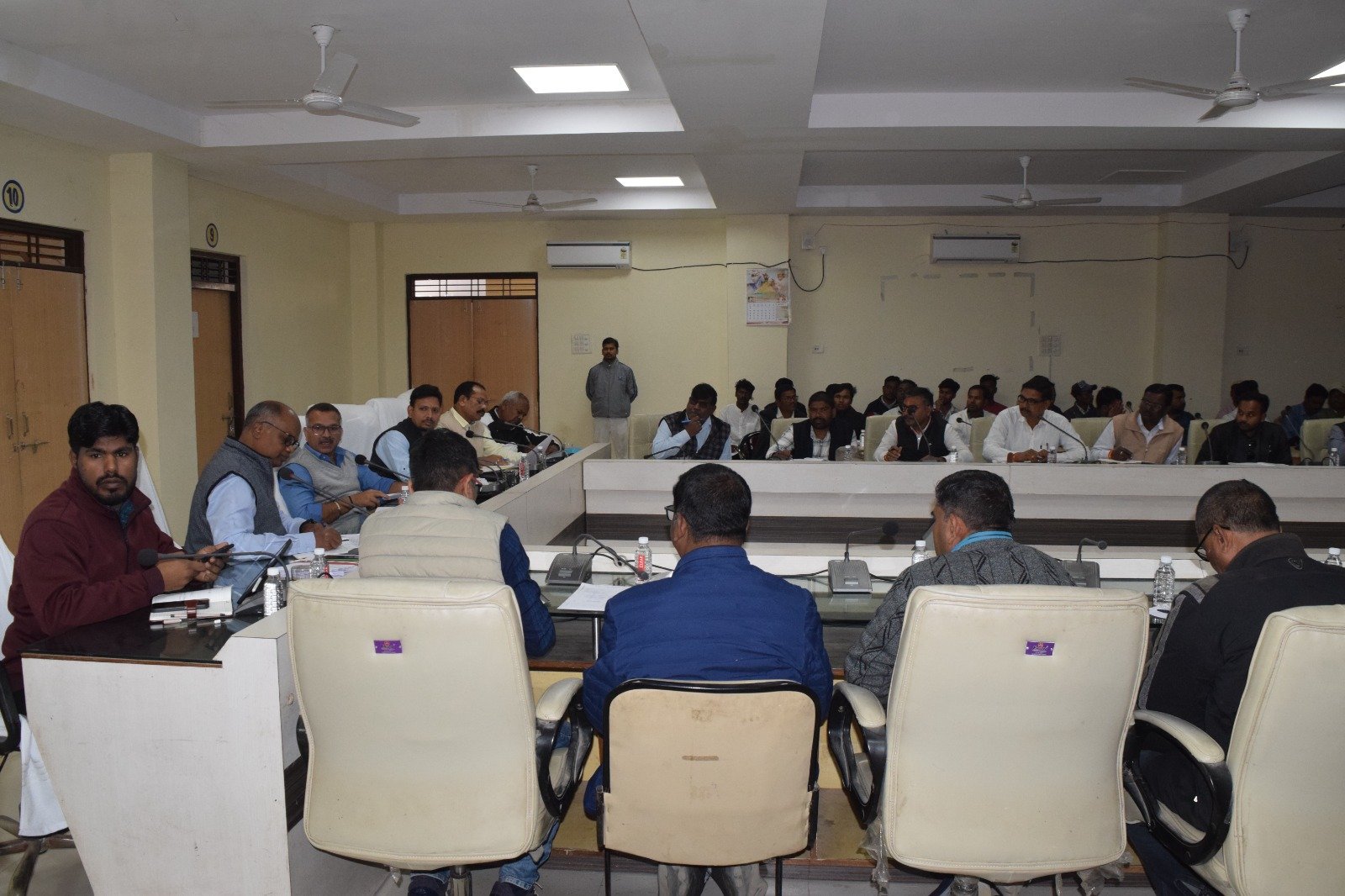 जिले में धान खरीदी व्यवस्था को सुचारू रूप से संचालित करने धान खरीदी प्रभारियों एवं ऑपरेटरों का हुआ प्रशिक्षण