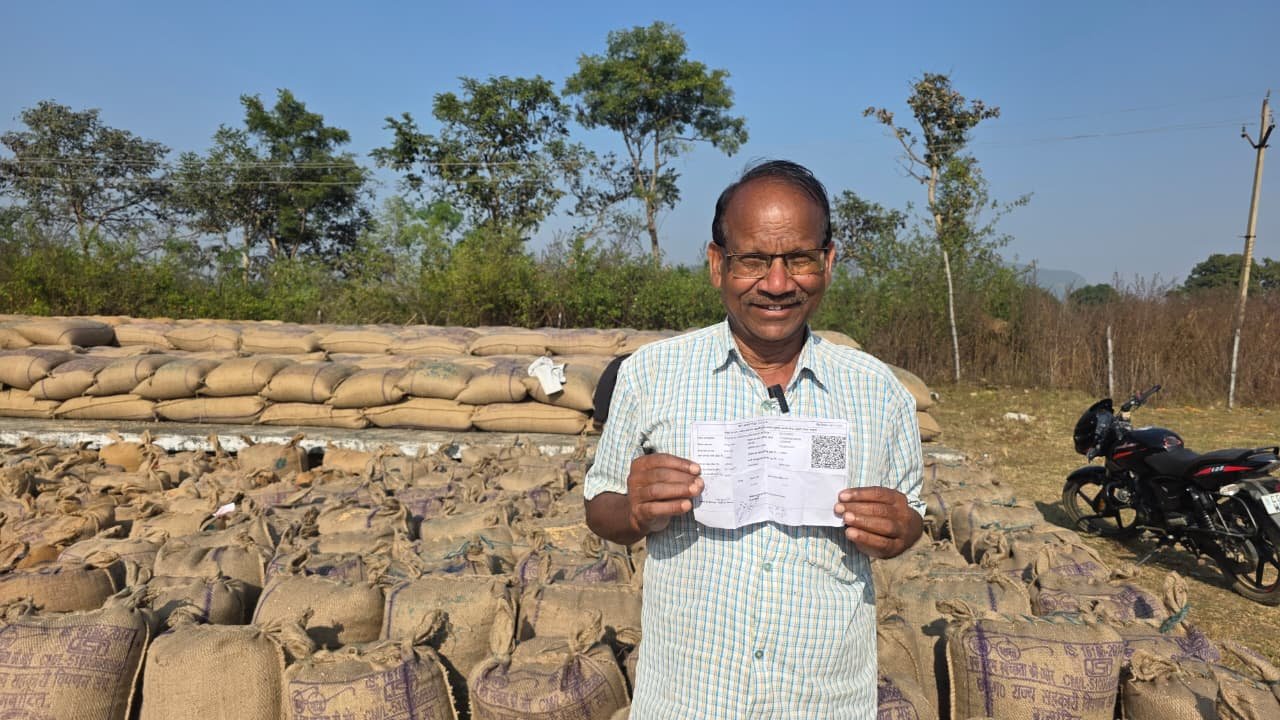 सुशासन में पारदर्शी धान खरीदी व्यवस्था से किसानों को मिल रहा लाभ