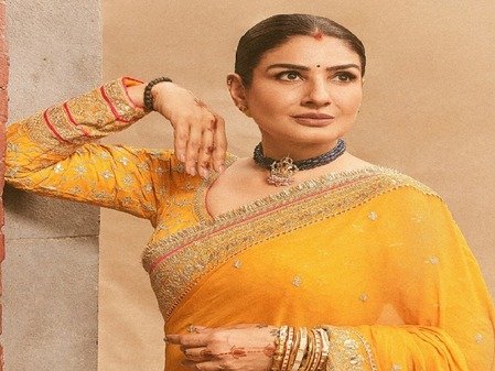 भगवदगीता के कोट्स शेयर कर रवीना टंडन ने किया फैंस को मोटिवेट