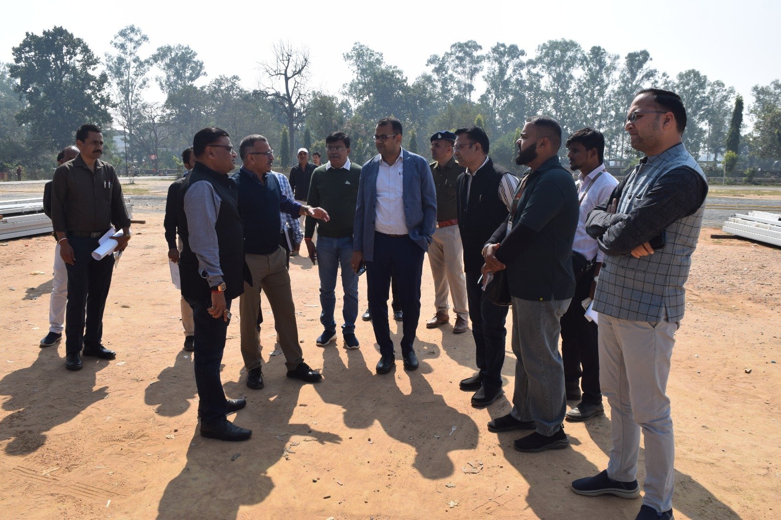 राष्ट्रपति के प्रस्तावित अम्बिकापुर प्रवास की तैयारियों का कलेक्टर एवं वरिष्ठ पुलिस अधीक्षक ने किया निरीक्षण, सभी व्यवस्थाएं समय पर पूर्ण करने के दिए निर्देश