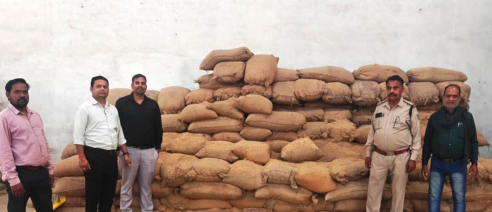 जिले में अवैध धान खपाने की बड़ी साजिश नाकाम, 23 कोचियों-बिचौलियों से 4583 क्विंटल धान जप्त