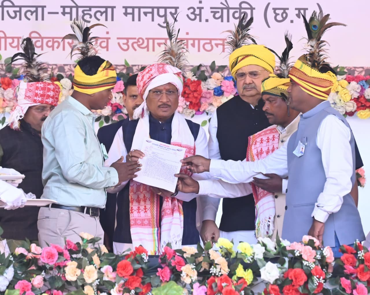 केंद्र व राज्य सरकार आदिवासियों के हितों की रक्षा एवं उनके सर्वांगीण विकास के लिए कृतसंकल्पित-मुख्यमंत्री साय