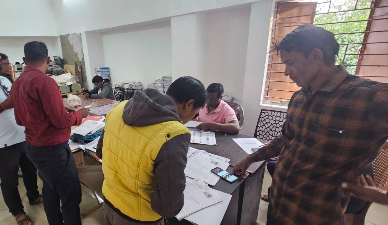 एसआईआर: धरमजयगढ़ के बाद खरसिया और लैलूंगा में भी शत-प्रतिशत डिजिटाइजेशन पूर्ण