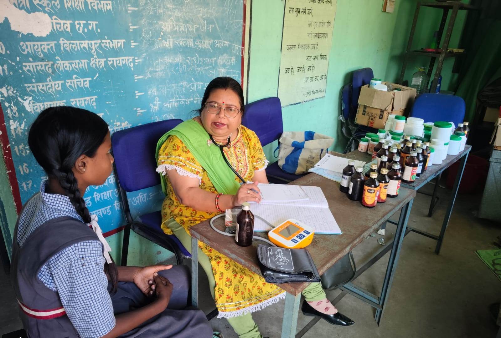 आयुष केन्द्र लोईंग में विविध जनस्वास्थ्य गतिविधियाँ सम्पन्न