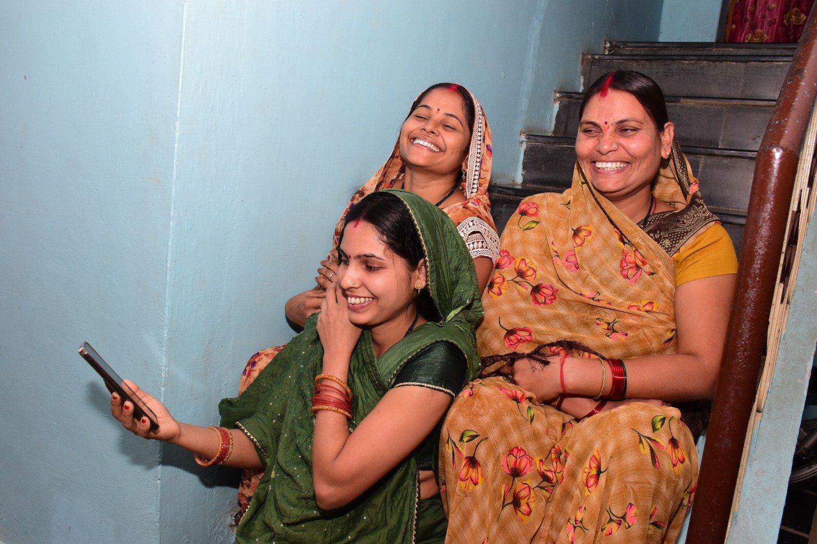 महतारी वंदन योजना के तहत जिले की लगभग 2 लाख 55 हजार महिलाओं को प्रतिमाह लगभग 24 करोड़ रूपए की मिल रही आर्थिक सहायता