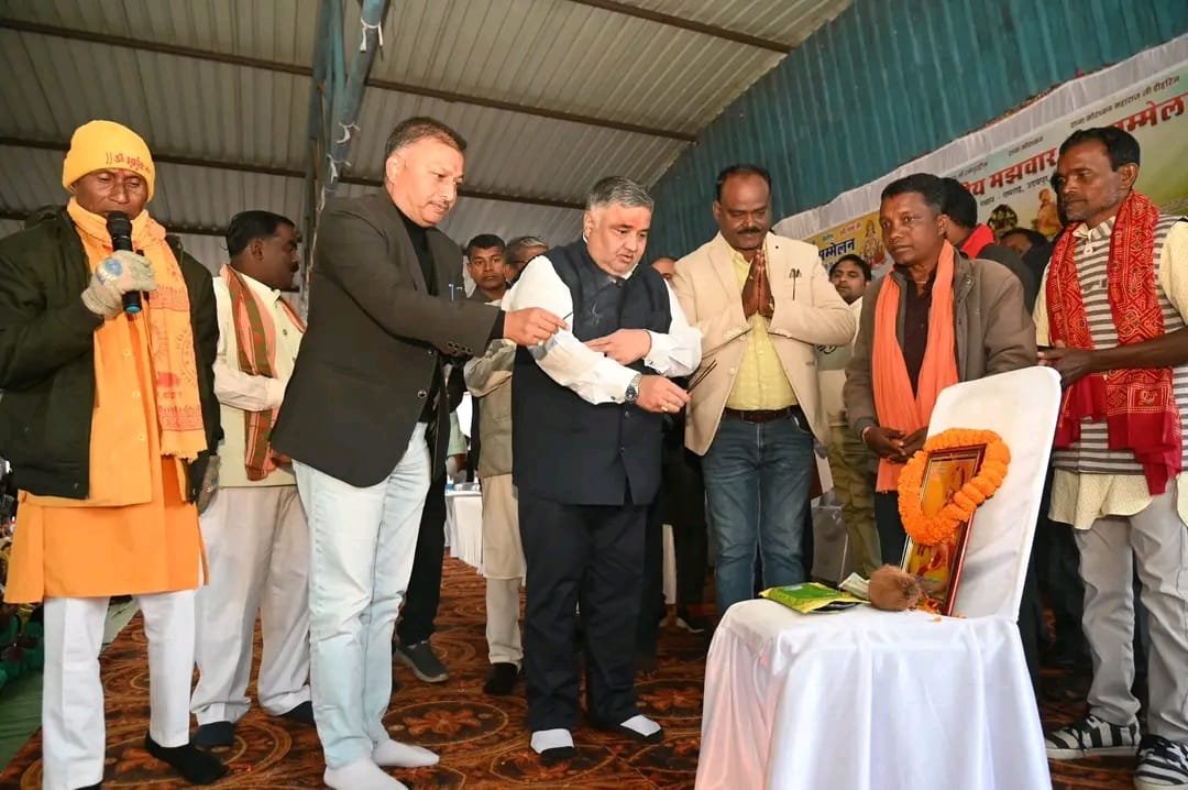 पर्यटन एवं संस्कृति मंत्री राजेश अग्रवाल प्रांतीय मझवार महासम्मेलन में हुए शामिल