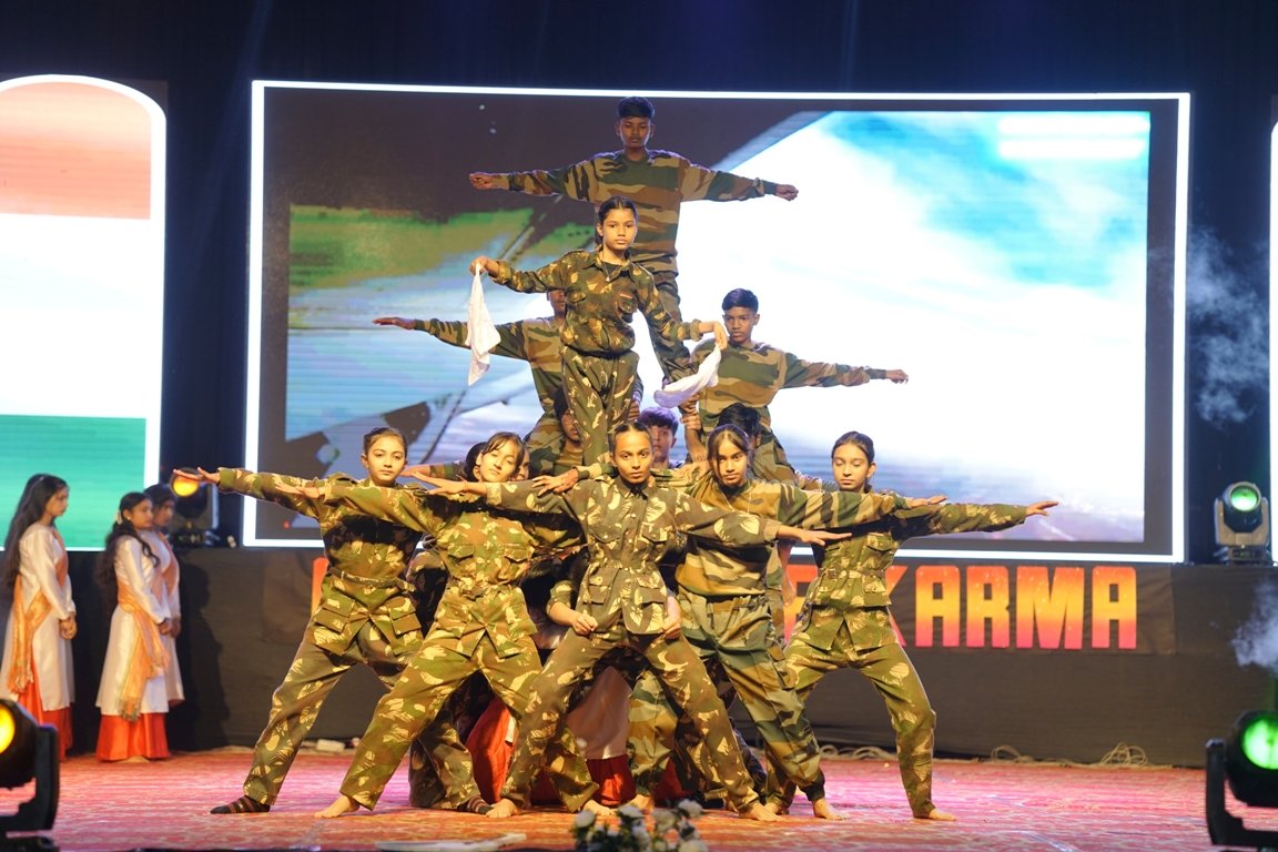 गुरुकुल में नयनाभिराम प्रस्तुति के साथ वार्षिकोत्सव ‘झलक ‘संपन्न