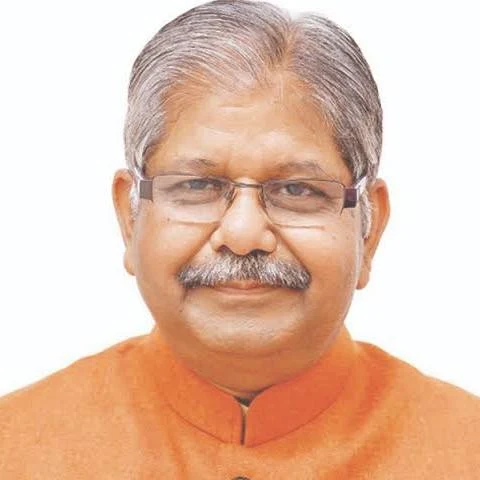 छत्तीसगढ़ के नए विधानसभा के पहले शीतकालीन  सत्र पर पहला प्रश्न लगाया पूर्व विधानसभा अध्यक्ष धरमलाल कौशिक