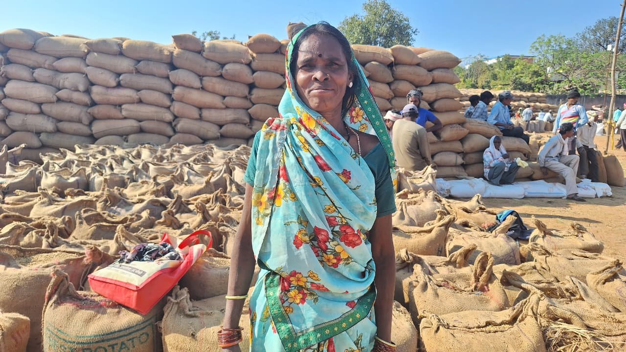 पारदर्शी धान खरीदी का लाभ: भुवन बाई ने 160 कट्टा धान का किया सफल विक्रय