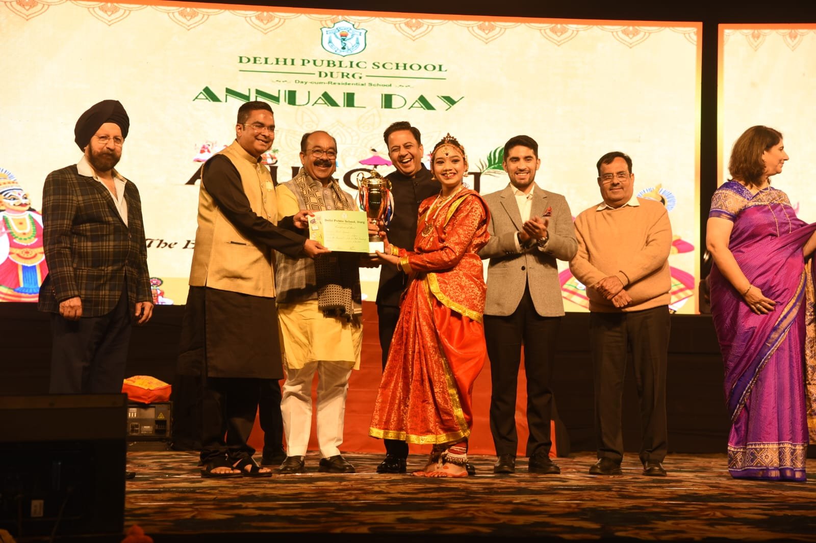 डीपीएस स्कूल के वार्षिक उत्सव में शामिल हुए उप मुख्यमंत्री श्री साव