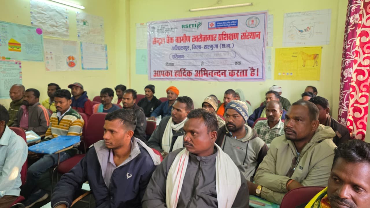 जिला पंचायत सीईओ ने मनरेगा के तहत प्रोजेक्ट उन्नति 2.0 का किया शुभारंभ