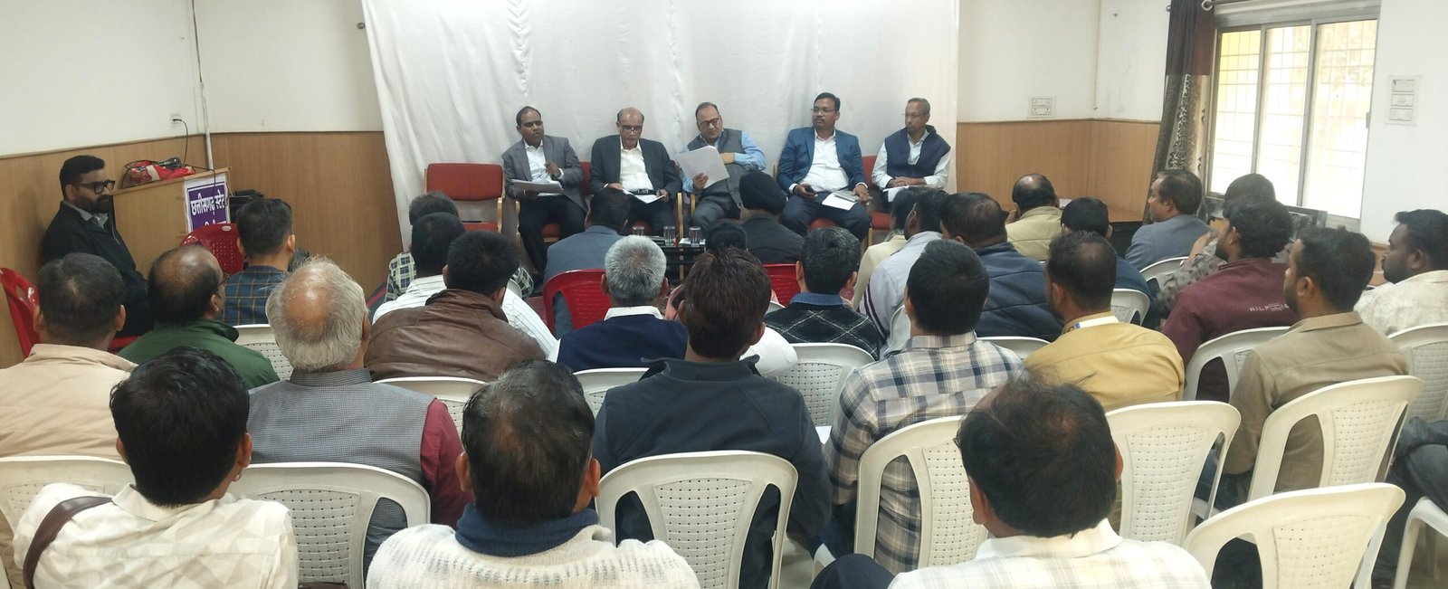 सभी सोलर एजेंसी उपभोक्ताओं के घर पहुंचकर दिलाएं पीएम सूर्य घर योजना का लाभ – आर. ए. पाठक