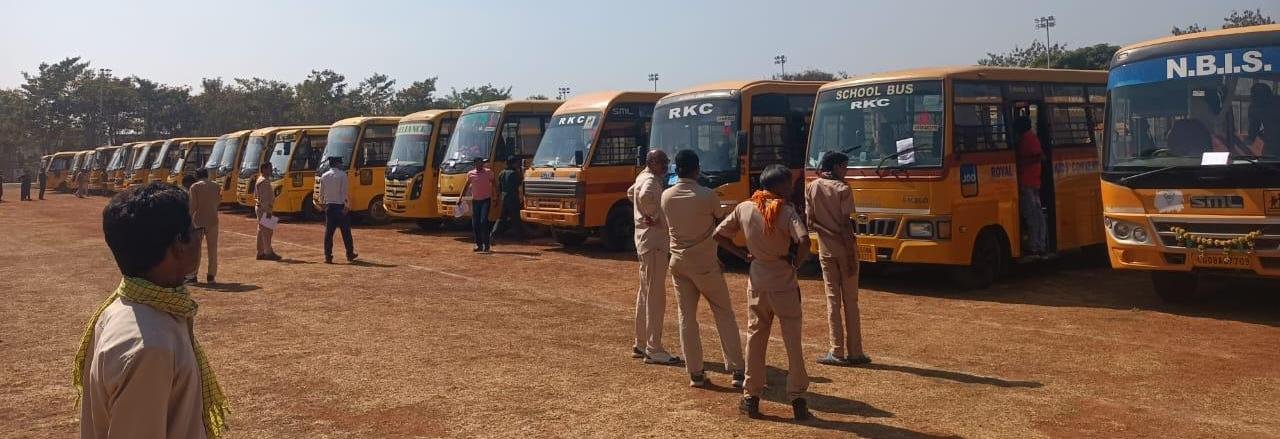 परिवहन विभाग द्वारा 104 स्कूली बसों के मानक सुरक्षा जांच की गई