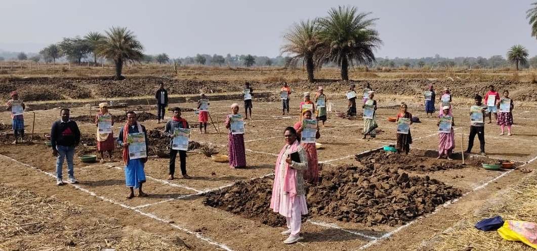 मोर गांव-मोर पानी बस्तर में खुशहाली की नई इबारत लिख रहीं ‘आजीविका डबरियां’ 436 डबरियों के निर्माण का लक्ष्य, 255 डबरियों की मिल चुकी स्वीकृति