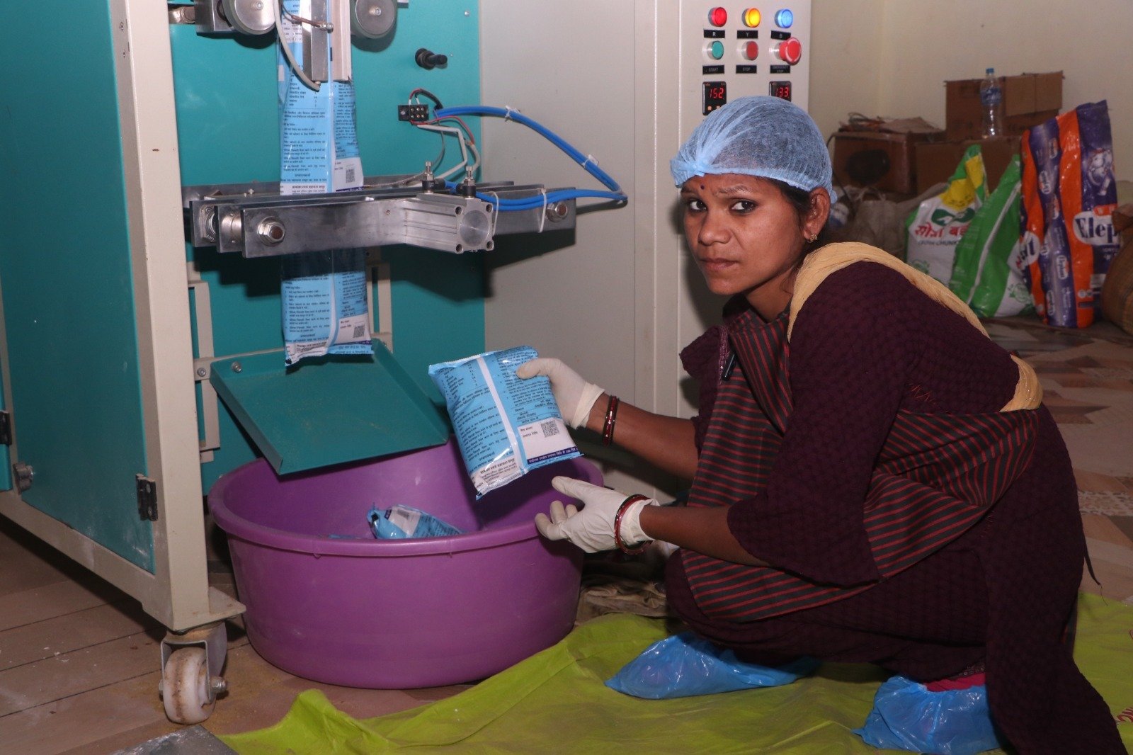 सशक्त मानसिकता से आत्मनिर्भरता की ओर- पोषण निर्माण में अहम भूमिका निभा रही हैं सूरजपुर की महिलाएं