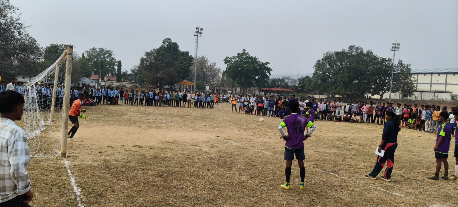 सरगुजा ओलंपिकः आदिवासी अंचल की खेल प्रतिभाओं को मिल रहा नया मंच जिले में विकासखंड स्तरीय प्रतियोगिताएँ शुरू, 3 फरवरी तक खिलाड़ी अपनी खेल प्रतिभा का करेंगे प्रदर्शन 56 हजार से अधिक खिलाड़ी हो रहे शामिल