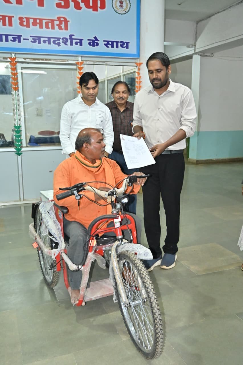 बाधाएं थमीं, जब ईश्वर को मिले ‘पहिए’ और ‘सहारा’