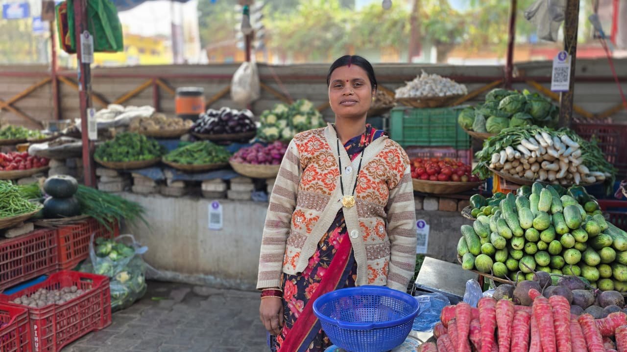 महतारी वंदन योजना’ की राशि बनी वर्किंग कैपिटल सब्जी विक्रेता ममता ने सरकारी मदद को बदला मुनाफे के निवेश में