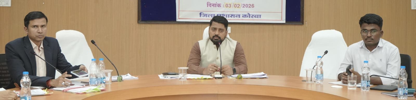 पीएम सूर्यघर योजना के इच्छुक हितग्राहियों को प्रोत्साहित कर इंस्टालेशन में प्रगति लाएं प्रभारी कलेक्टर ने समय-सीमा की बैठक में की फ्लैगशिप योजनाओं की समीक्षा