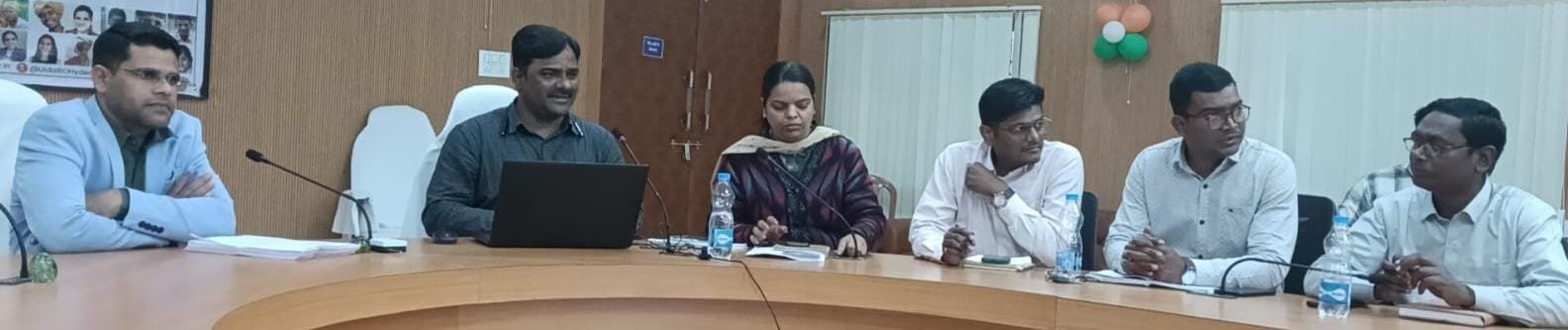 संभाग स्तरीय आधार ऑपरेटर प्रशिक्षण आयोजितः स्कूलों में विद्यार्थियों के अनिवार्य बायोमेट्रिक अपडेट के निर्देश