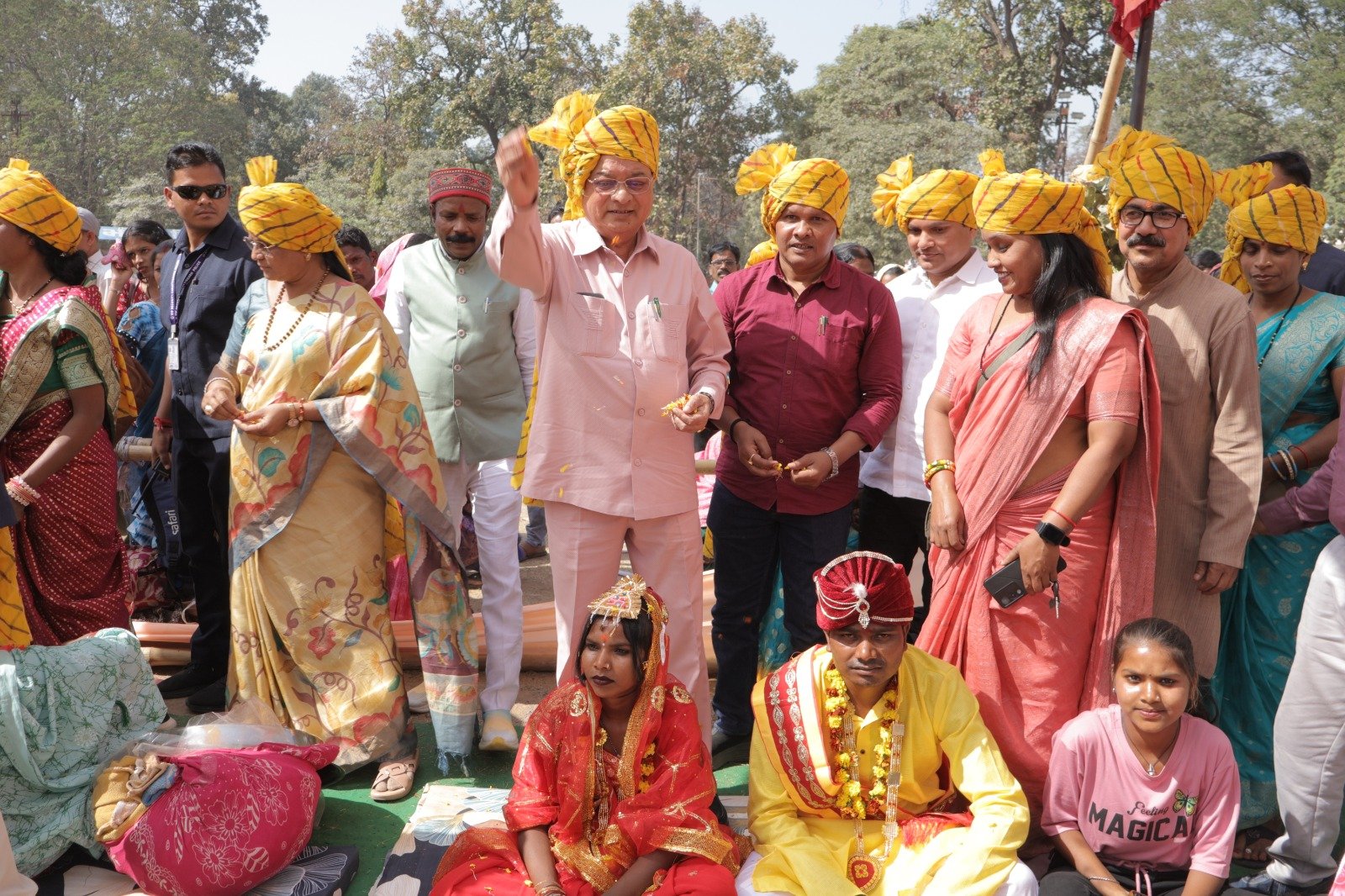 ’कोरबा में गूंजी शहनाई, जोड़ों ने थामा जीवनभर का साथ’