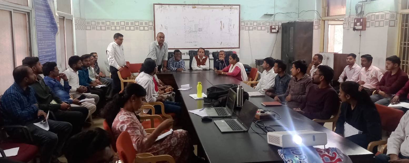 निजी चिकित्सालय की कार्यशाला सह बैठक में राष्ट्रीय कार्यक्रमों की शत प्रतिशत रिपोर्टिंग के दिए निर्देश