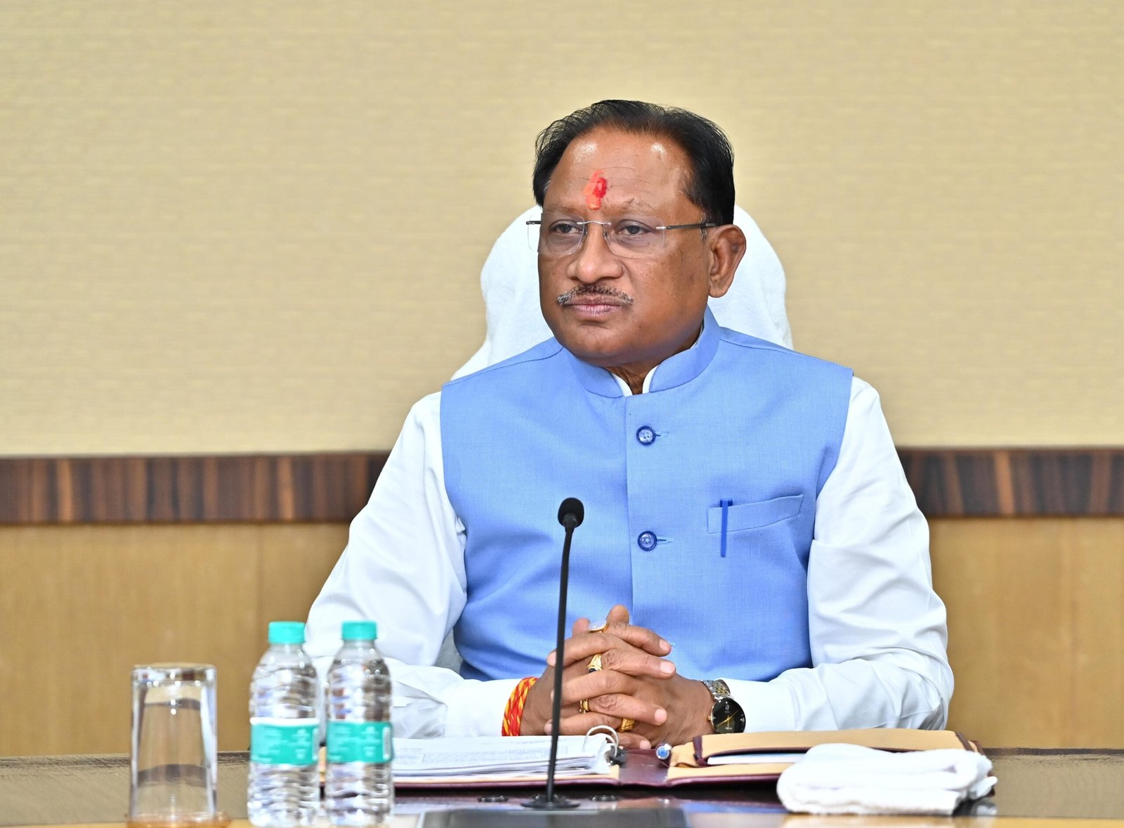 मुख्यमंत्री विष्णु देव साय की अध्यक्षता में आज यहां मंत्रालय महानदी भवन में आयोजित कैबिनेट की बैठक में महत्वपूर्ण निर्णय लिए गए –