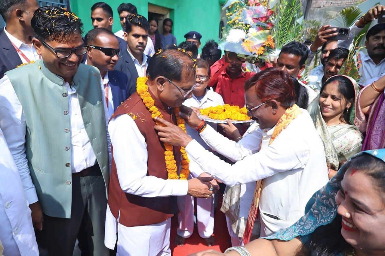 नगरीय निकायों में ऐतिहासिक जनादेश का एक वर्ष: सुशासन, पारदर्शिता और विकास पर जनता की मुहर — मुख्यमंत्री विष्णु देव साय