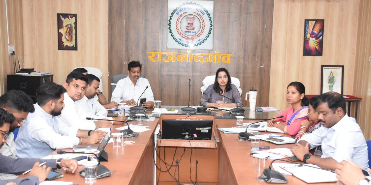 गुणवत्तापूर्ण गिरदावरी के लिए करें प्रमाणिक रिपोर्टिंग : प्रभारी कलेक्टर एवं सीईओ जिला पंचायत