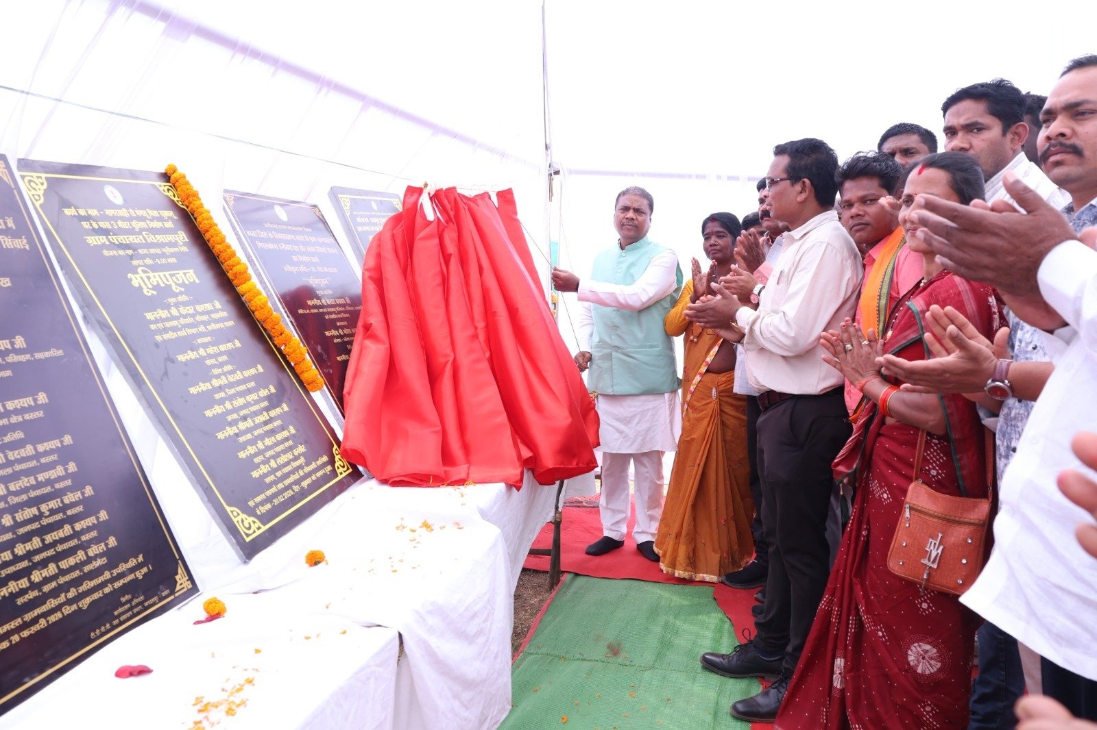 वन मंत्री कश्यप ने नारायणपुर में 65 करोड़ 96 लाख रूपए से अधिक के विकास कार्यों का किया भूमिपूजन