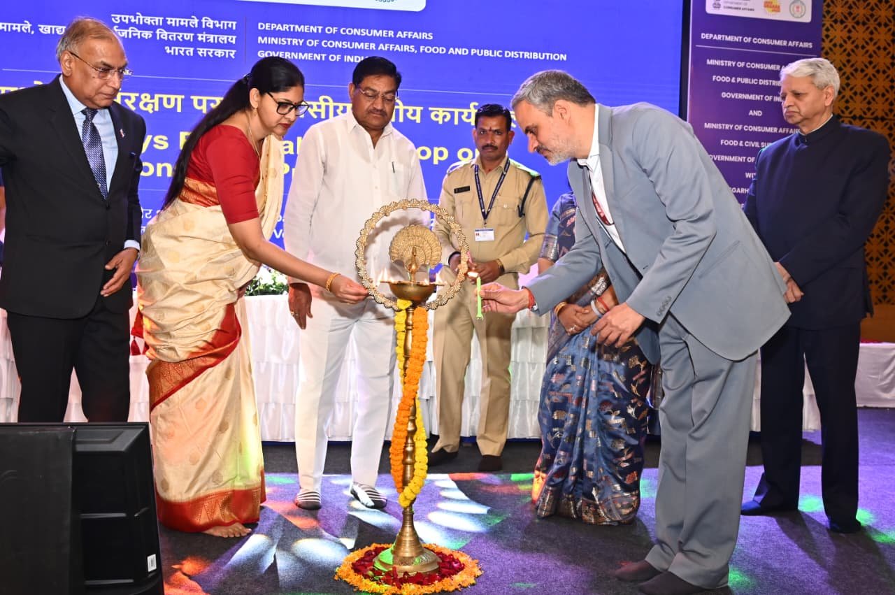 खाद्य मंत्री बघेल ने उपभोक्ता संरक्षण विषय पर दो दिवसीय कार्यशाला का किया शुभारंभ