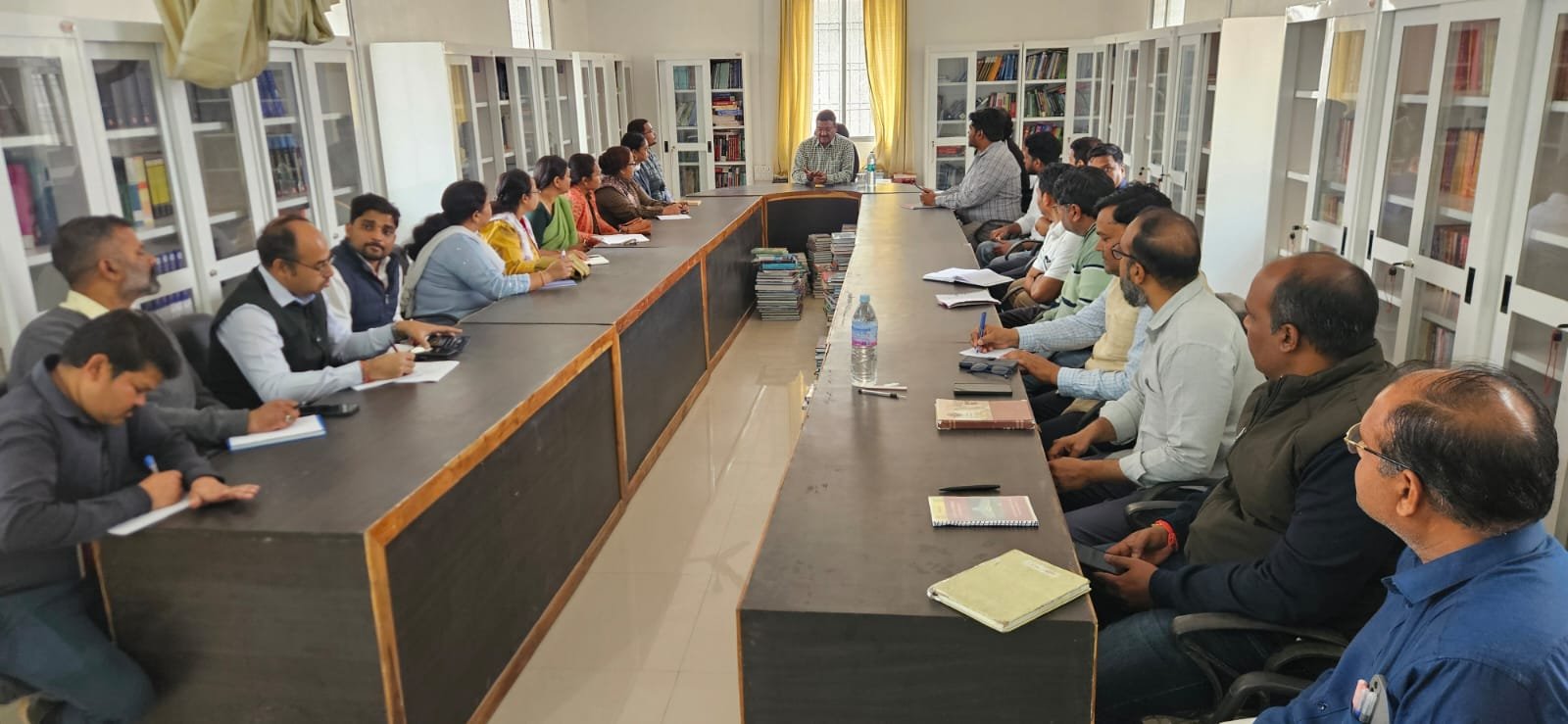 संत गहिरा गुरु विश्वविद्यालय में AI एवं क्वांटम इंजीनियरिंग पर महत्वपूर्ण बैठक-उच्च शिक्षा में नवाचार और सामाजिक उपयोग पर जोर