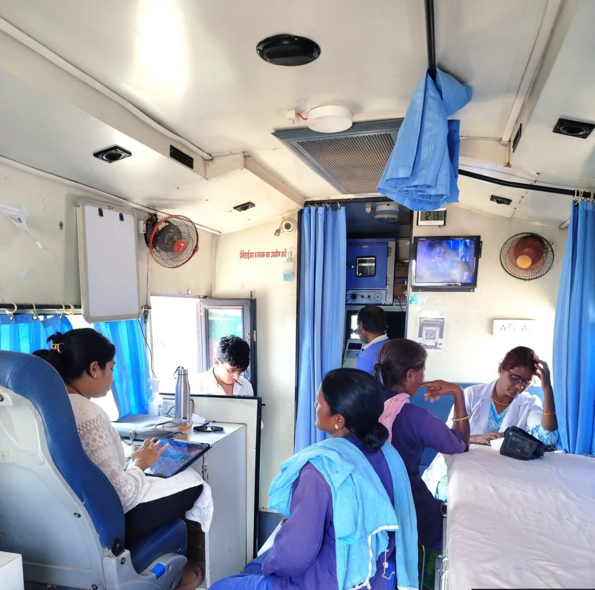 श्रमिकों, निर्धन एवं स्लम बस्तियों के रहवासियों के लिए वरदान बनी मुख्यमंत्री शहरी स्लम स्वास्थ्य योजना विगत दो वर्षों में 6183 स्वास्थ्य शिविर, 2 लाख 77 हजार 300 मरीजों का निःशुल्क उपचार