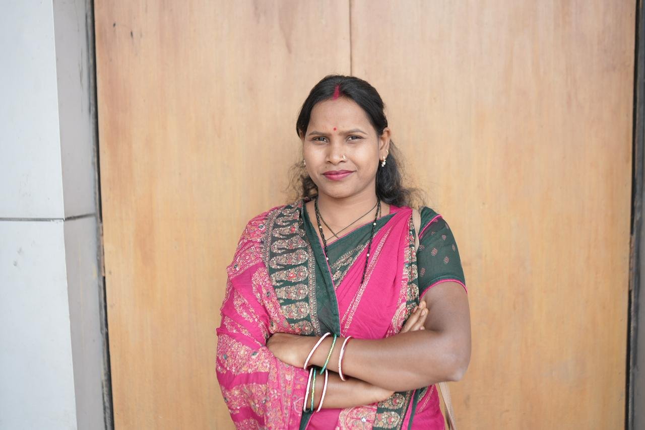 छोटी बचत से बड़ा कदम, महतारी वंदन योजना से शुरू हुआ अपना व्यवसाय राशि से स्वरोजगार की राह, कृष्णा कुर्रे ने शुरू किया ब्यूटी पार्लर