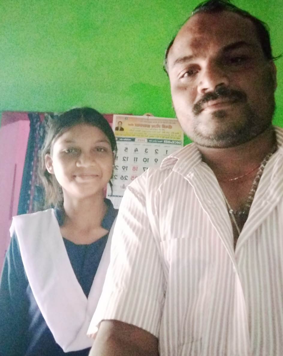 जनकल्याणकारी योजनाओं से संवर रहा तनीषा का भविष्य   बास्तानार के श्रमिक किरण ठाकुर की प्रेरक कहानी