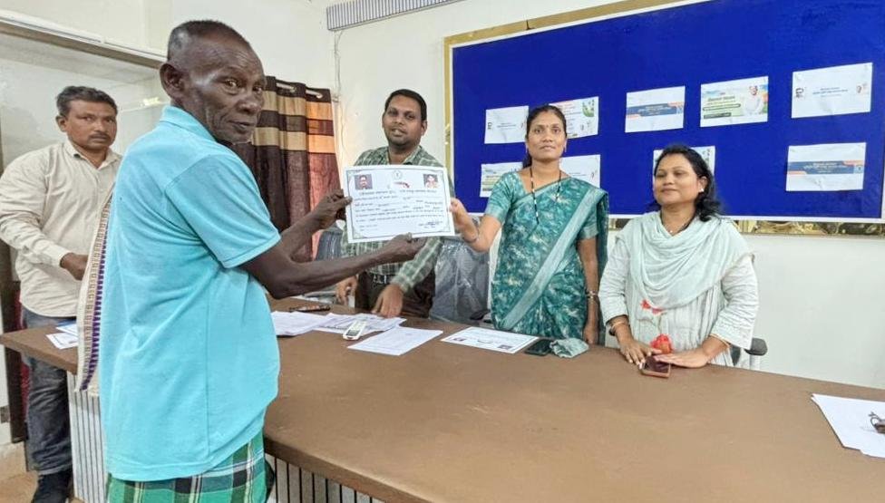 मुख्यमंत्री ने दी भूमिहीन कृषि मजदूरों को बड़ी सौगात   बस्तर के हजारों खातों में पहुँची सहायता राशि