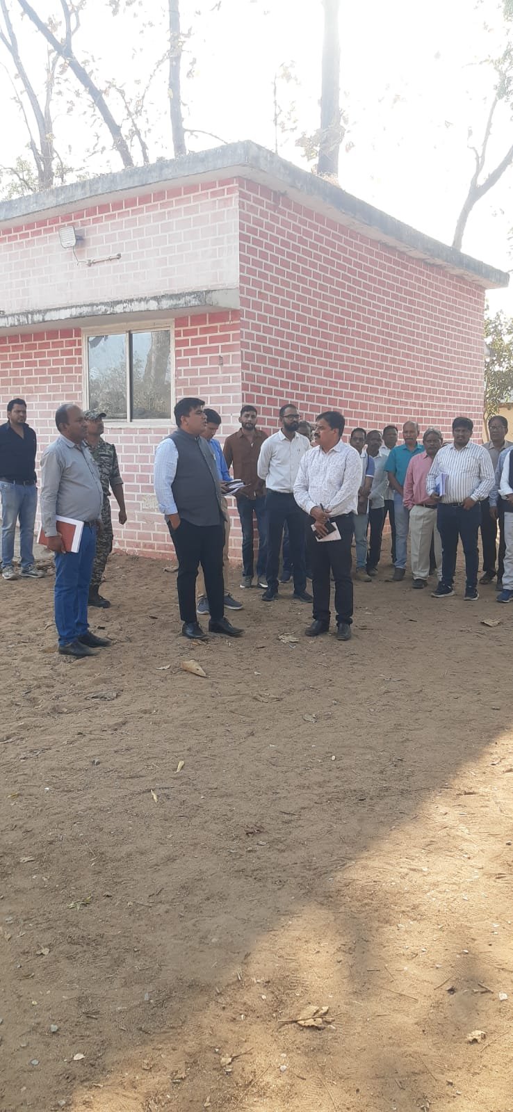 पी.एम. सेजेस करतला का औचक निरीक्षणः कलेक्टर कुणाल दुदावत ने दिए व्यवस्थाओं में सुधार के सख्त निर्देश