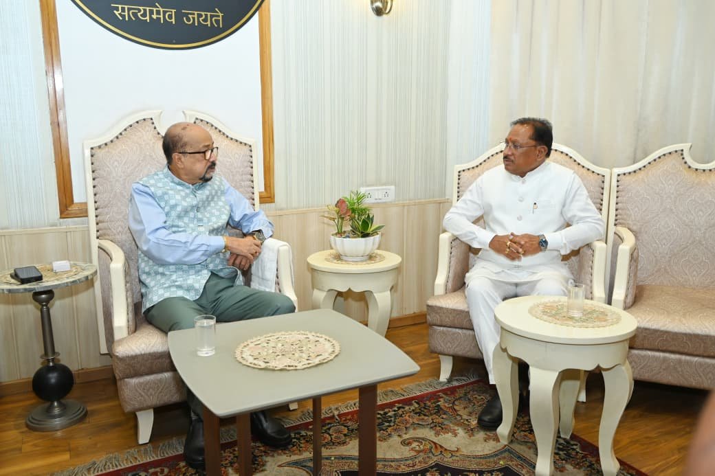 मुख्यमंत्री विष्णु देव साय ने राज्यपाल रमेन डेका को जन्मदिन की दी शुभकामनाएँ