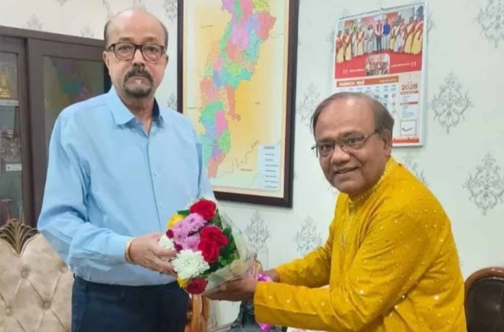 पत्रकारिता विश्वविद्यालय के विकास पर चर्चा, कुलपति प्रो. मनोज दयाल ने राज्यपाल से की सौजन्य भेंट