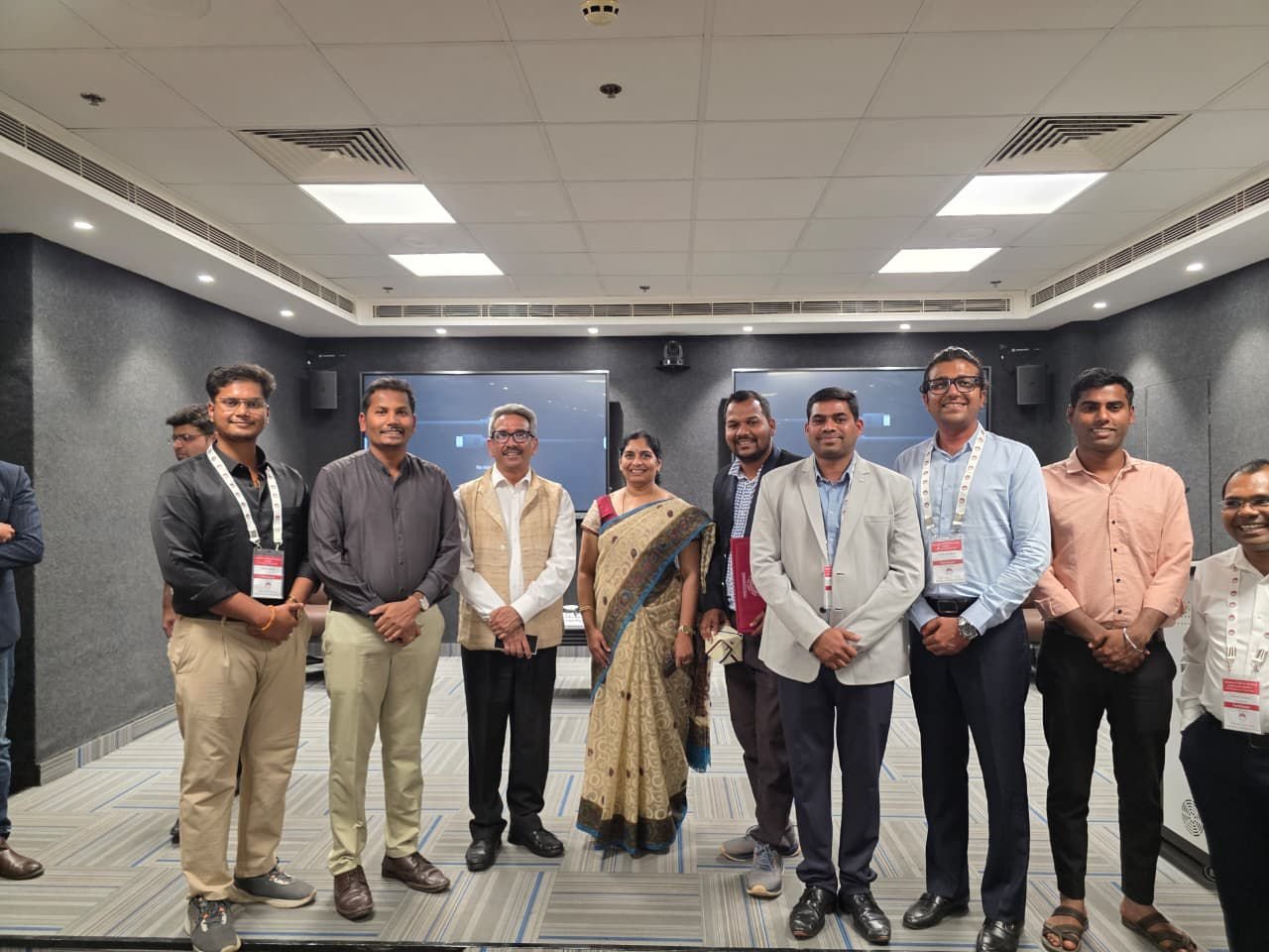 आईआईएम रायपुर में धमतरी के युवा उद्यमियों को मिला उन्नत प्रबंधन प्रशिक्षण