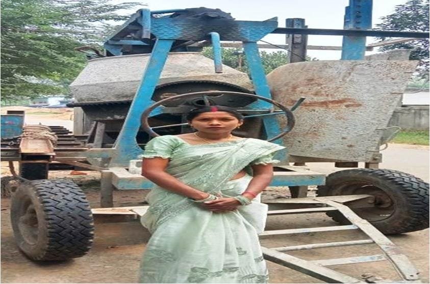 सफलता की गूंज, स्व-सहायता समूह ने बदली ममता की तकदीर