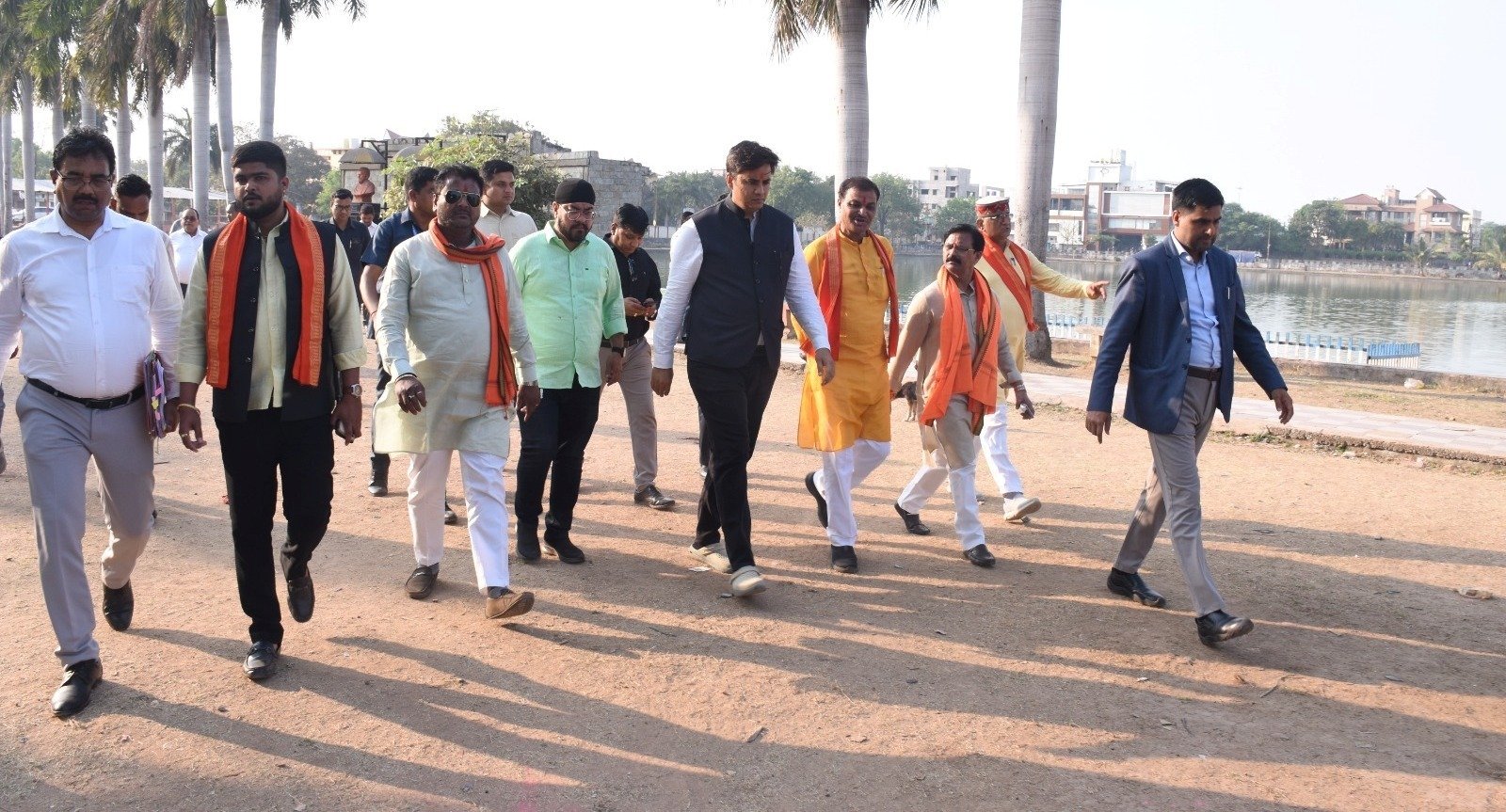 महापौर, पूर्व सांसद और कलेक्टर ने शहर के प्रमुख विकास कार्यों का किया निरीक्षण