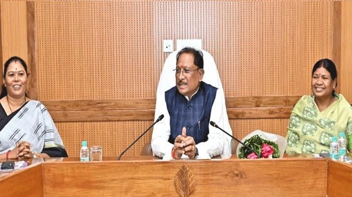 माननीय मुख्यमंत्री विष्णु देव साय की अध्यक्षता में आज यहां विधानसभा स्थित उनके प्रतिकक्ष में आयोजित कैबिनेट बैठक में कई महत्वपूर्ण निर्णय लिए गए