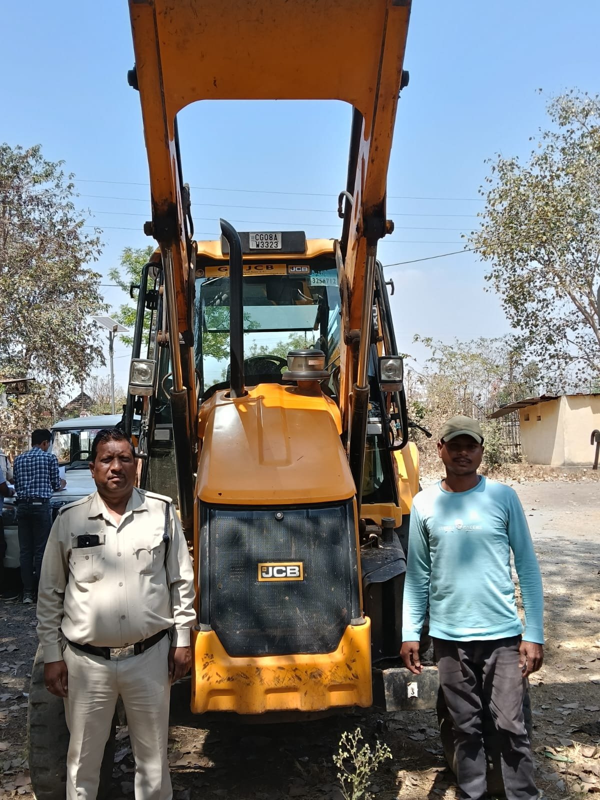 खनिज का अवैध उत्खनन एवं परिवहन करने पर की गई कार्रवाई