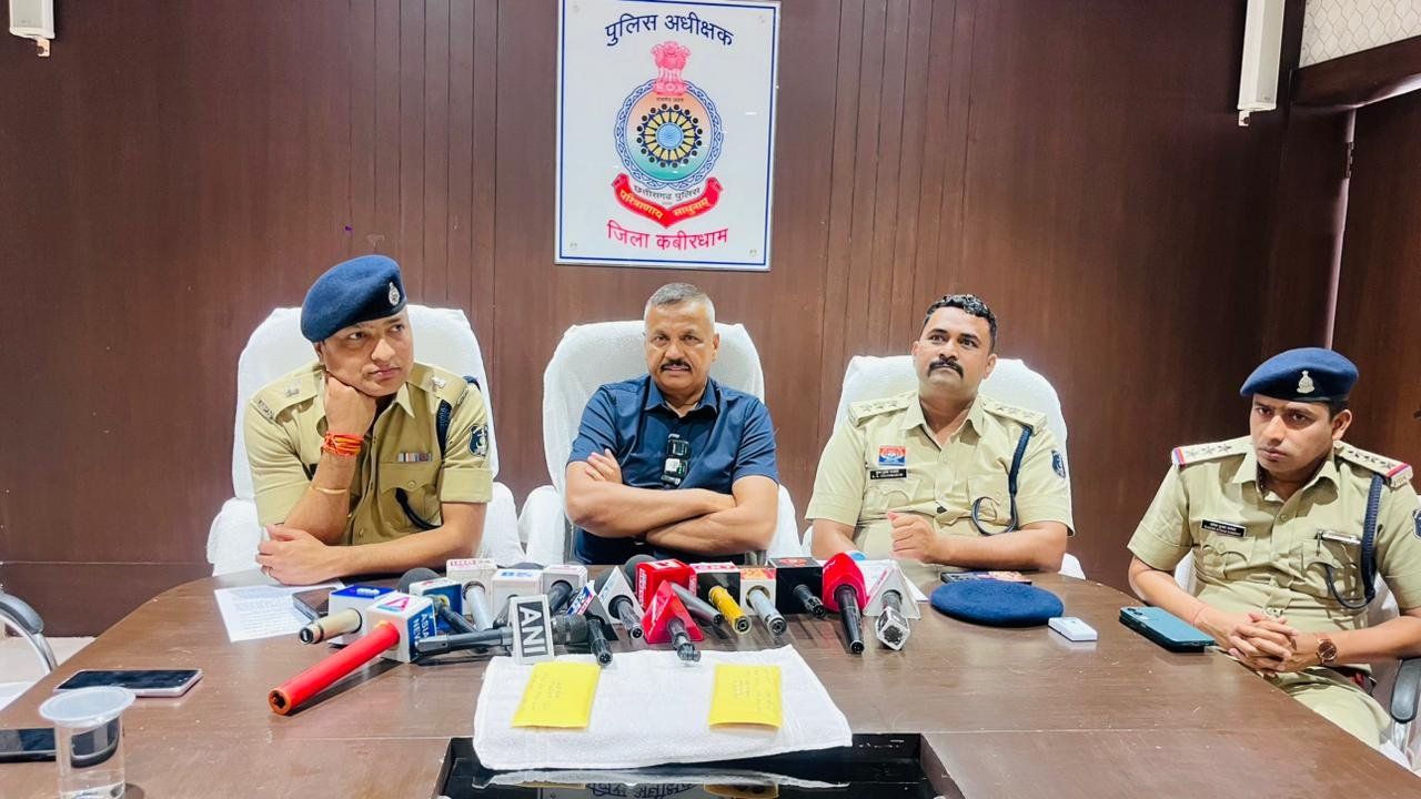 कबीरधाम पुलिस को बड़ी सफलता, सत्यमदास मानिकपुरी हत्याकांड का खुलासा, विधि से संघर्षरत नाबालिक बालक अभिरक्षा में