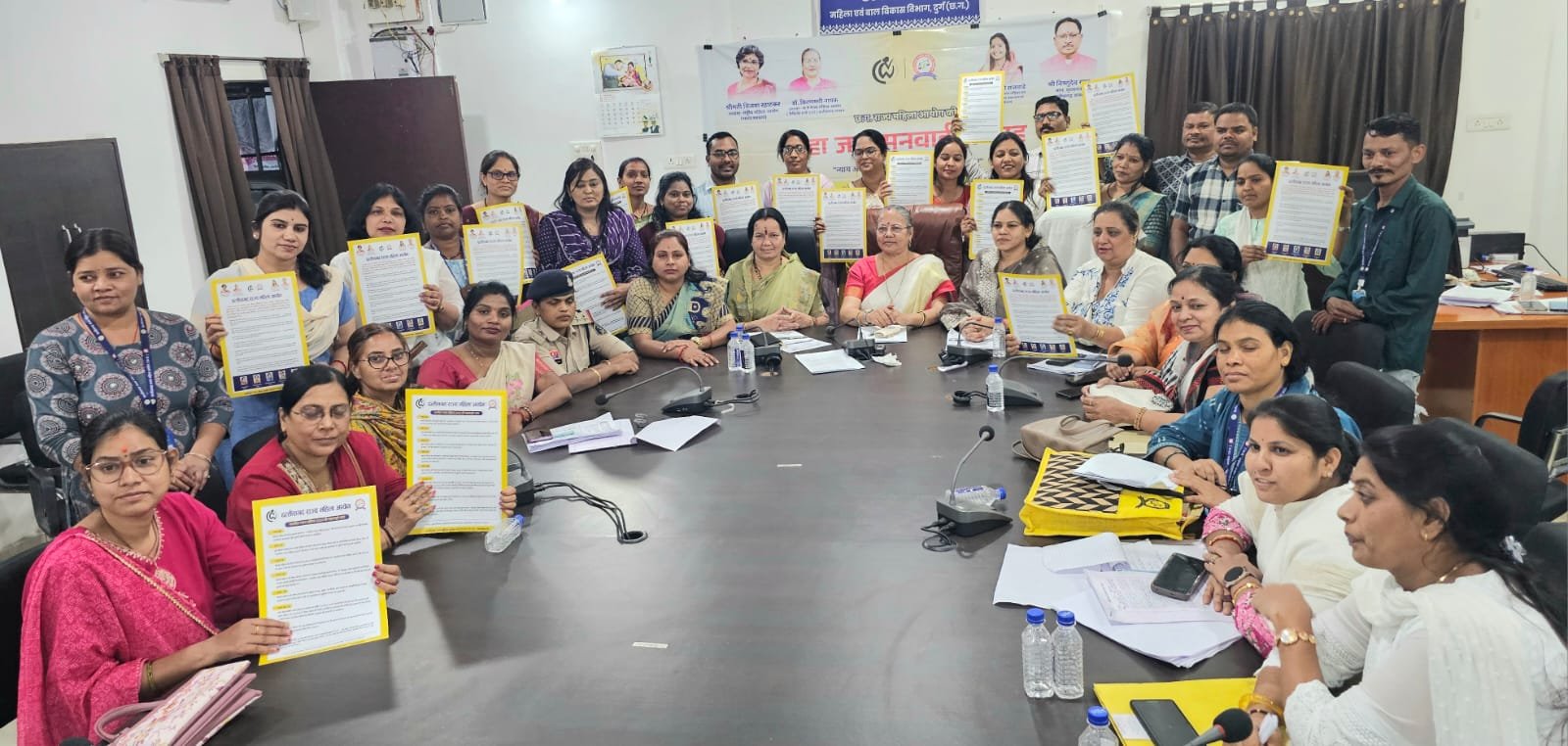 छत्तीसगढ़ राज्य महिला आयोग का ऐतिहासिक “महा जन-सुनवाई सप्ताह”: 33 जिलों की महिलाओं को मिला त्वरित न्याय